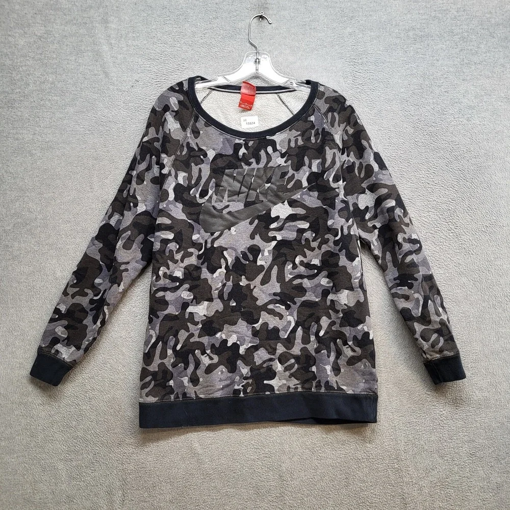 Nike Women Sweatshirt Medium Gray Camo Logo Rally AOP‎ Scoop Neck Pullover